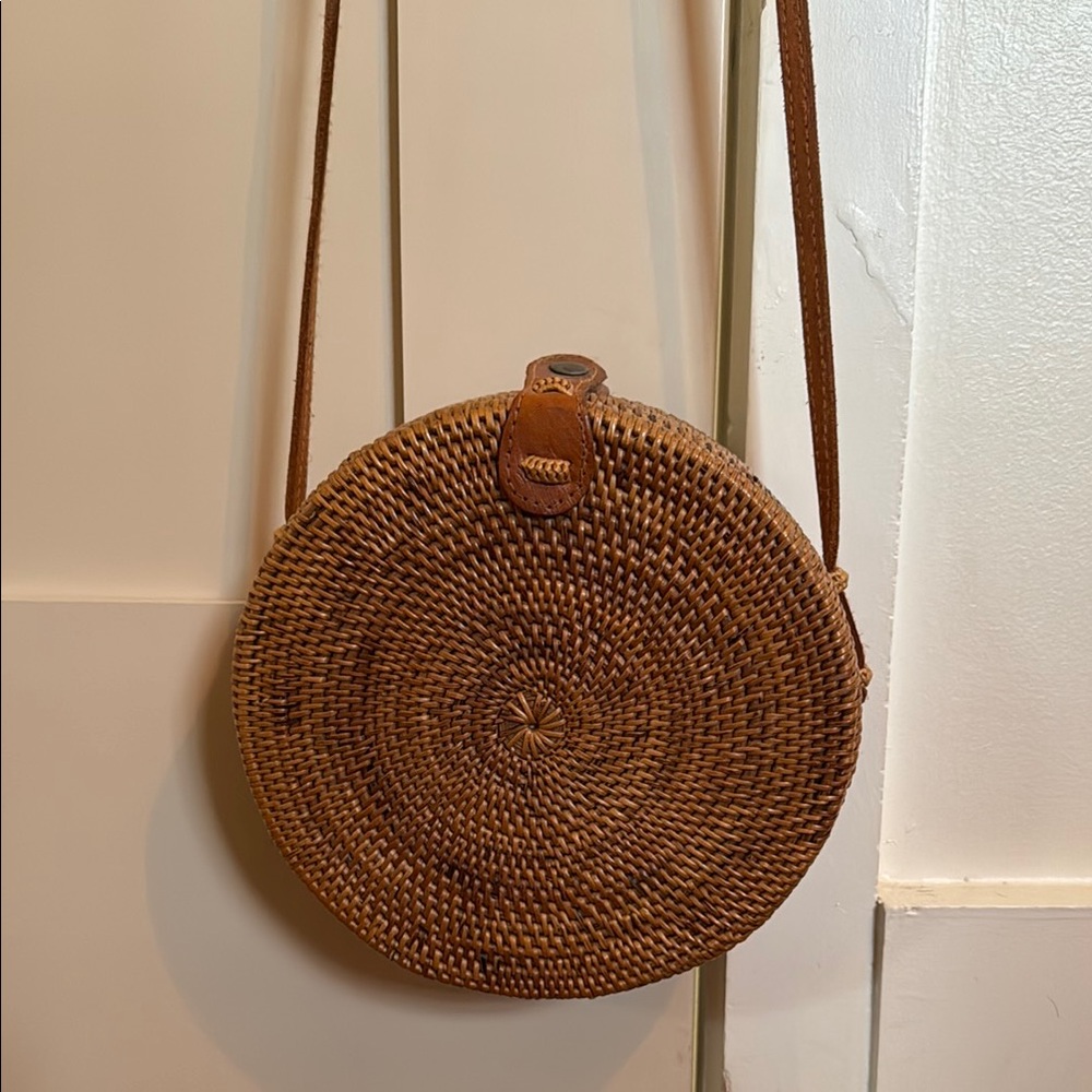 Round Woven Tan Crossbody Bag